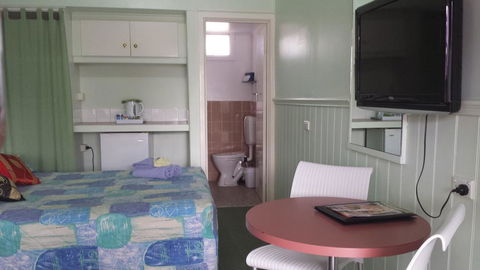 Paddle Steamer Motel - Redcliffe Tourism 2
