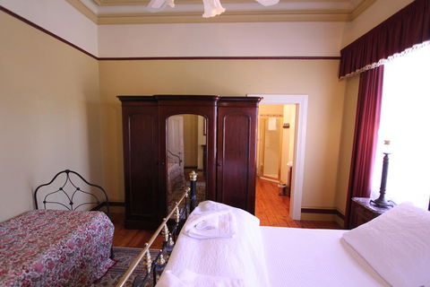 Palm House - Redcliffe Tourism 2