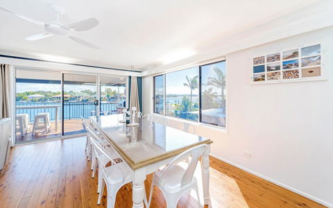 Pandanus - Redcliffe Tourism 2