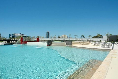 Panoramic Views Gold Coast Free WiFi Free Netflix - Redcliffe Tourism 0