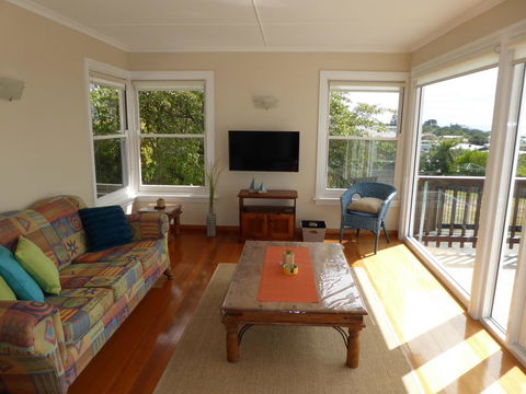 Panoramic Views On Walter - Redcliffe Tourism 3