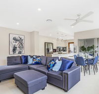 Park Avenue Luxe Townhouse Brand New Sleeps 9 - Redcliffe Tourism