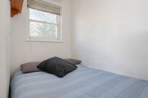 Park St Walk To The Beach - Redcliffe Tourism 3