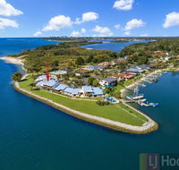 Peninsula Court 6 - Redcliffe Tourism