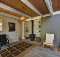 Pet Friendly - Large 4 Bedroom Home - Redcliffe Tourism