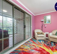 Pet Friendly Home - Pool  Parking - Tennis Court - Redcliffe Tourism