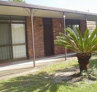 Pet friendly lowset home with room for a boat Wattle Ave Bongaree - Redcliffe Tourism