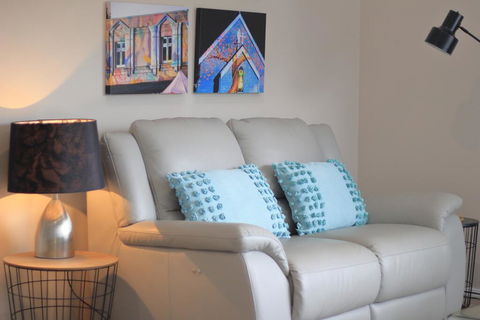Picton Garden Apartment - Redcliffe Tourism 2