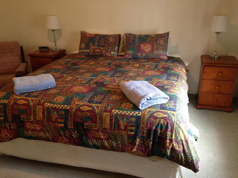 Pinkerton Hill Naracoorte - Redcliffe Tourism 1