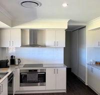 Pinnacle Retreat - Redcliffe Tourism