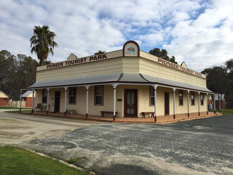 Pioneer Tourist Park - Redcliffe Tourism 0