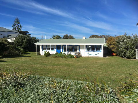 Polperro, A Quintessential Seaside Experience - Redcliffe Tourism 2