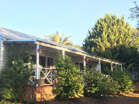 Pool House - Redcliffe Tourism 1