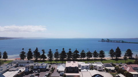 Port Lincoln Foreshore Apartments - Redcliffe Tourism 1