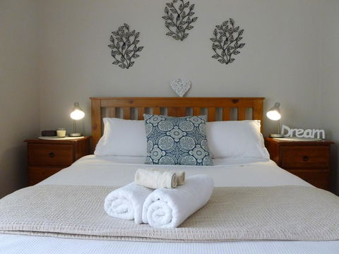 Port Lincoln Holiday Houses - Redcliffe Tourism 2