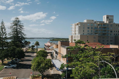 Port Macquarie Hotel - Redcliffe Tourism 0
