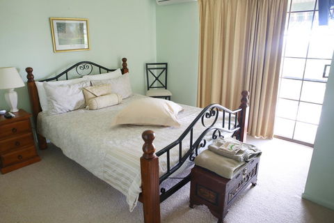 Porters Plainland Lockyer Valley B&B - Redcliffe Tourism 2