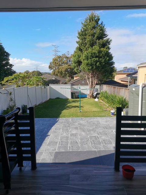 Private Room In Modern, Comfortable Home Stay - Redcliffe Tourism 3