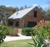 Prom Coast Holiday Lodge - Redcliffe Tourism