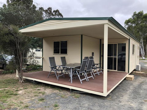 Pyrenees Caravan Park - Redcliffe Tourism 0