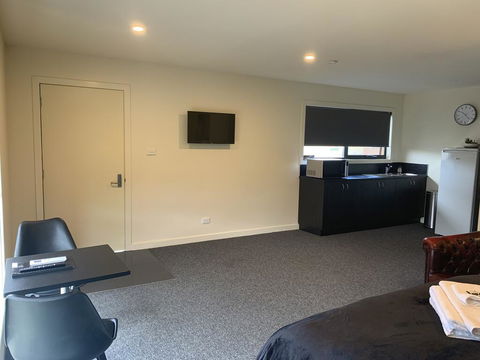 Queens Arms Hotel - Redcliffe Tourism 2