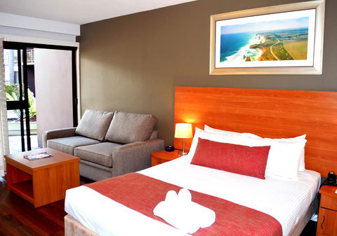 Ramada Hotel & Suites By Wyndham Cabramatta - Redcliffe Tourism 2