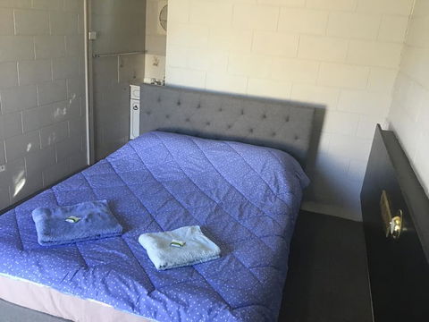 Rankins Springs Motel - Redcliffe Tourism 1