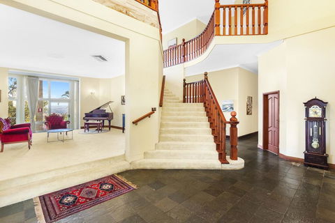 Razorback Holiday House With Incredible Views - Redcliffe Tourism 1