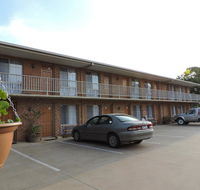 Red Cliffs Colonial Motor Lodge - Redcliffe Tourism