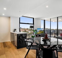 Resort-style Apartment with Balcony Pool and Gym - Redcliffe Tourism