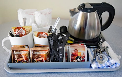 Rest Point Motor Inn - Redcliffe Tourism 1