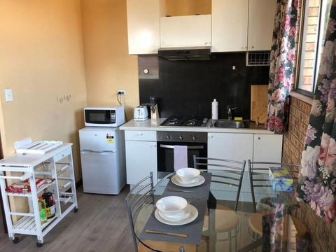 Retro 1bedroom Studio, Close To Airport&CBD - Redcliffe Tourism 1