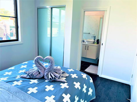Revesby New Self Contained Granny Flat - Redcliffe Tourism 2