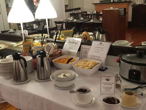 Richmond Hill Hotel - Redcliffe Tourism 3