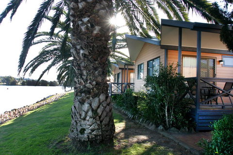 Riverbreeze Holiday Park - Redcliffe Tourism 1