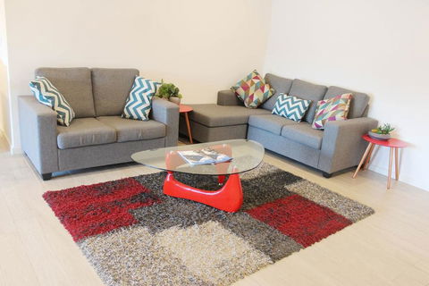 Riverside Apartment Next To Sydney Olympic Park - Redcliffe Tourism 1