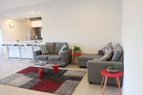 Riverside Apartment Next To Sydney Olympic Park - Redcliffe Tourism 2
