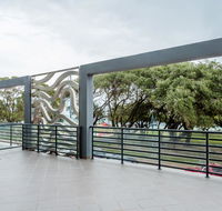 Rockingham Beachfront Apartment - Redcliffe Tourism