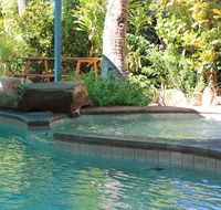 Roey Backpackers and Party Bar - Redcliffe Tourism