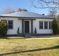 Ronelle Cottage - Redcliffe Tourism
