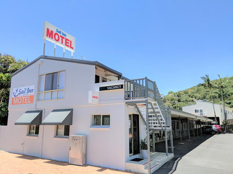 Sail Inn Motel - Redcliffe Tourism 0