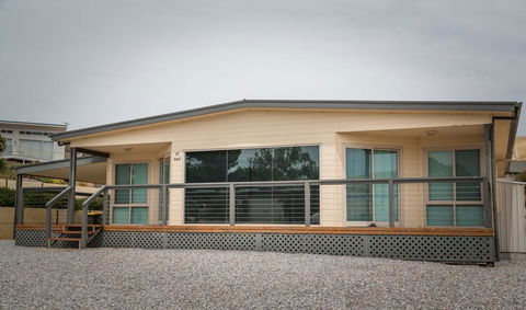 SALT - 37 Oceanview Drive - Redcliffe Tourism 1