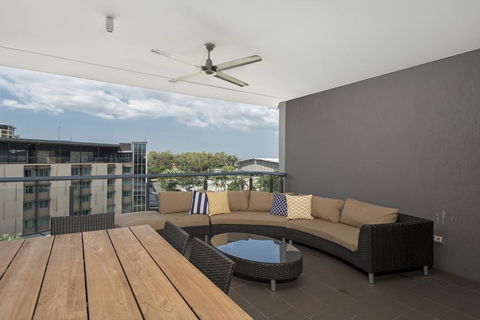 Saltwater Suites - 1,2 & 3 Bed Waterfront Apartments - Redcliffe Tourism 3
