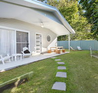 Salty Kisses Holiday House - Redcliffe Tourism