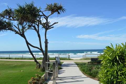Sanctuary Beach Resort - Redcliffe Tourism 0