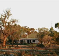 Sandalmere Cottage - Redcliffe Tourism