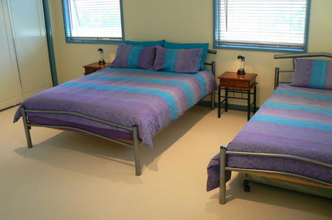 Sandy Point Beach Escape 2 Bedroom Apartment - Redcliffe Tourism 3