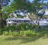 Sapphire Beach Pet Friendly Beach 5 minute walk