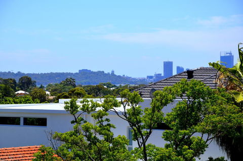 Sapphire Blue Apartment - Redcliffe Tourism 0