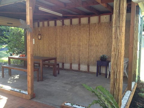 SEABREEZE - Redcliffe Tourism 0